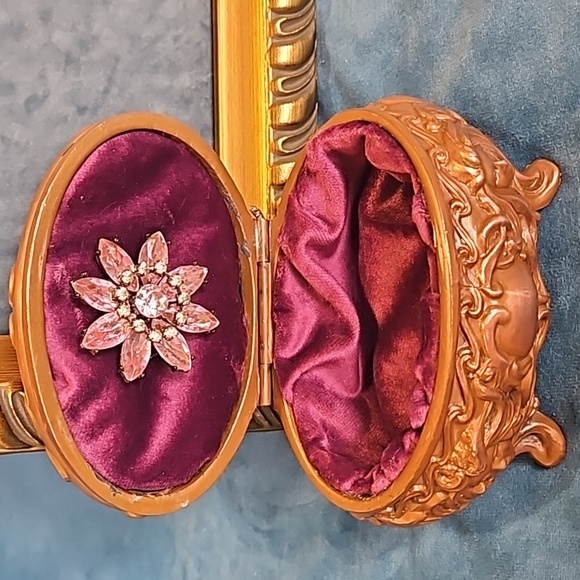 Antique, B & W, Brainard Wilson, Art Nouveau Medium Jewelry Box, Gilded - Picture 4 of 12